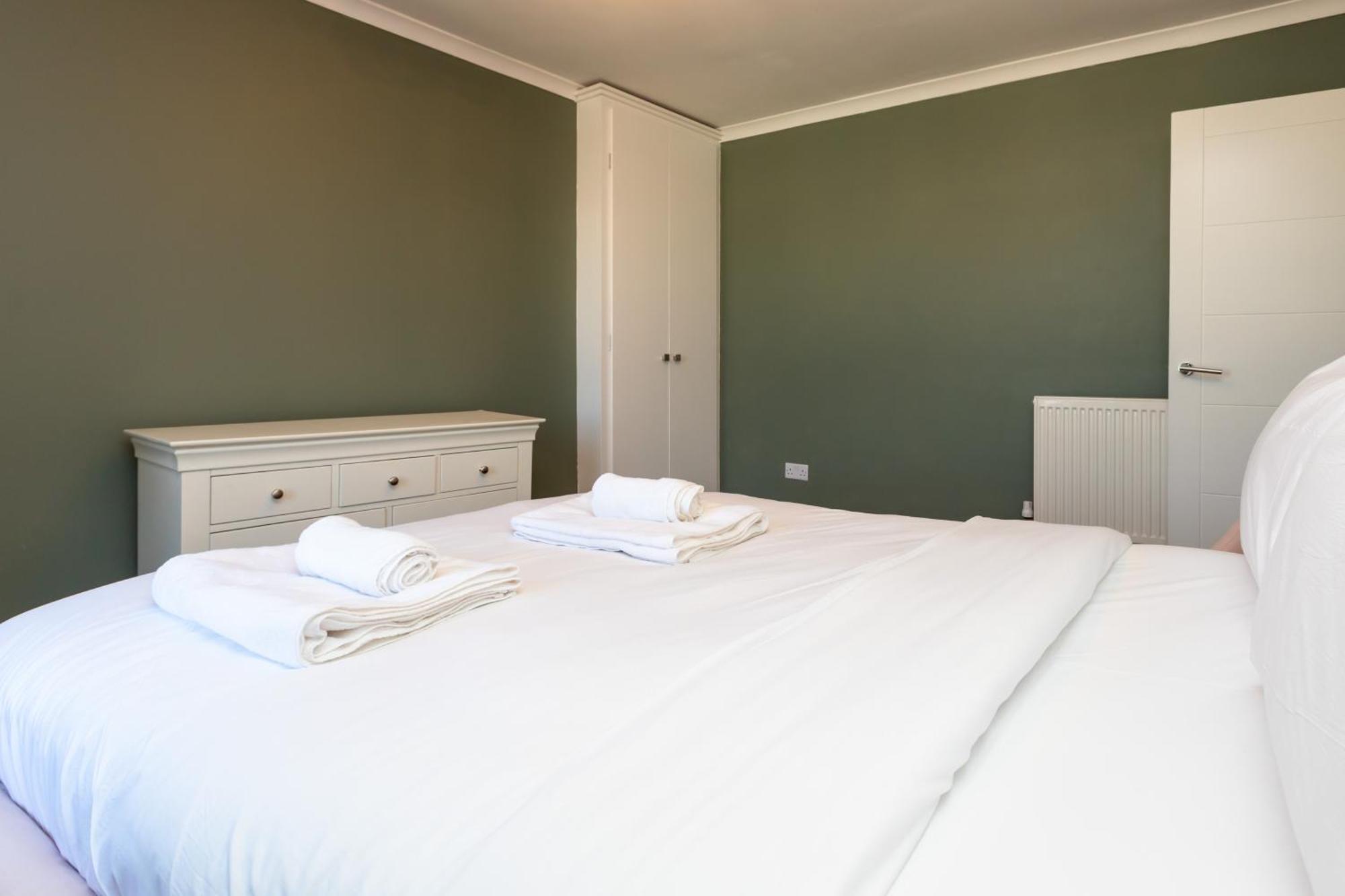 Appartamento Spacious & Pristine 2Bd Flat - Balham Londra Esterno foto